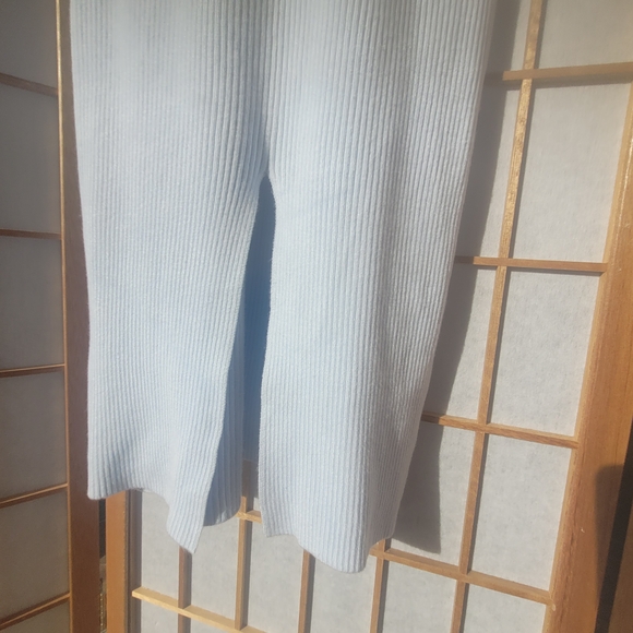 POWDER Blue GUESS Dress - Picture 12 of 12